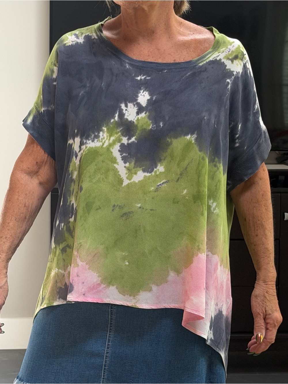 Language Tie-Dye Short Sleeve Tunic in Green, Pink & Gray